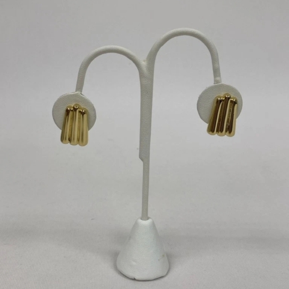 NIB $68 Rumored "Roxanne" Stud Earrings – Gold - Picture 3 of 5